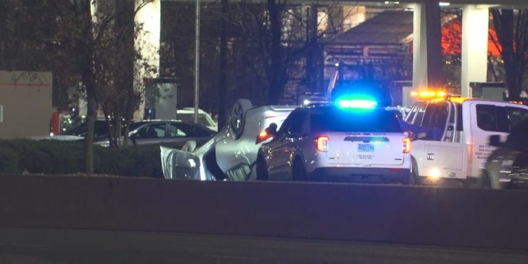 Crash on Memorial Parkway causes traffic delays in Huntsville