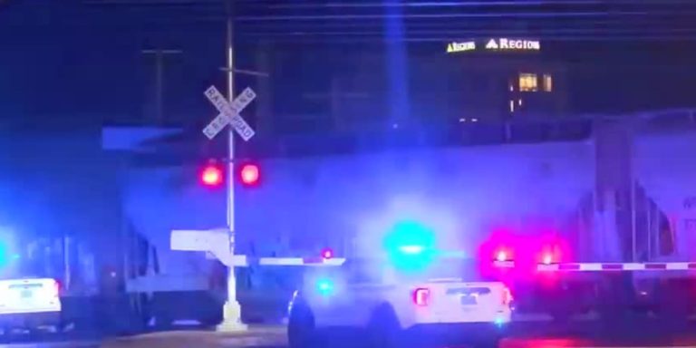 Man hit and killed by train in Huntsville